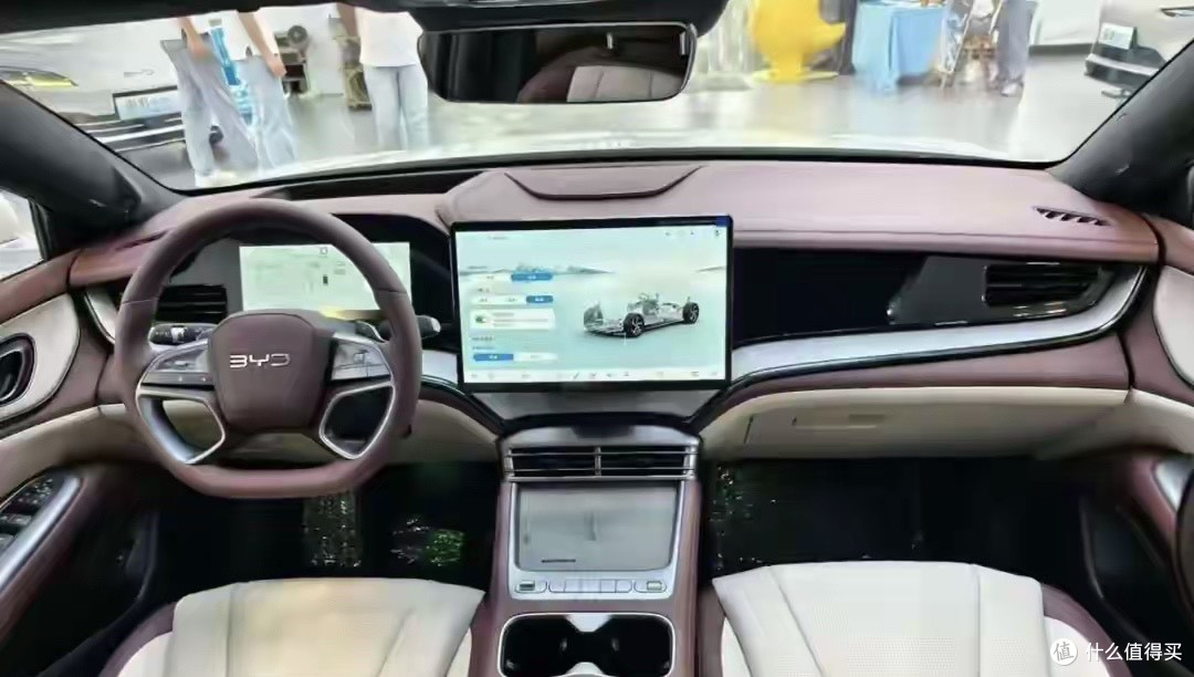 2026款海豹07 DM-i实车到店！成都车展或将上市，这些升级太硬核