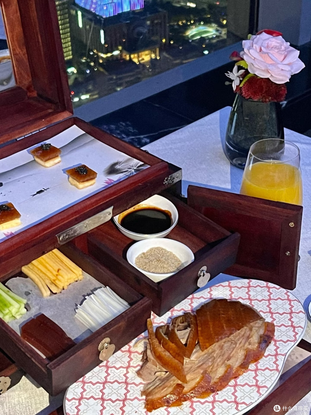 七夕在杭州57层高空,用一顿粤菜把浪漫拉满