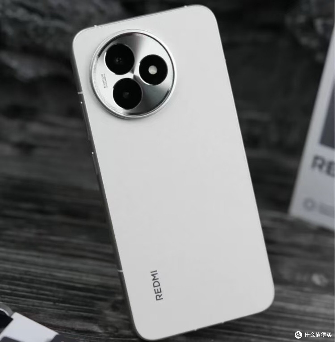 2000元手机怎么选?7410mAh+324万跑分+144Hz屏,小米跌至2028元