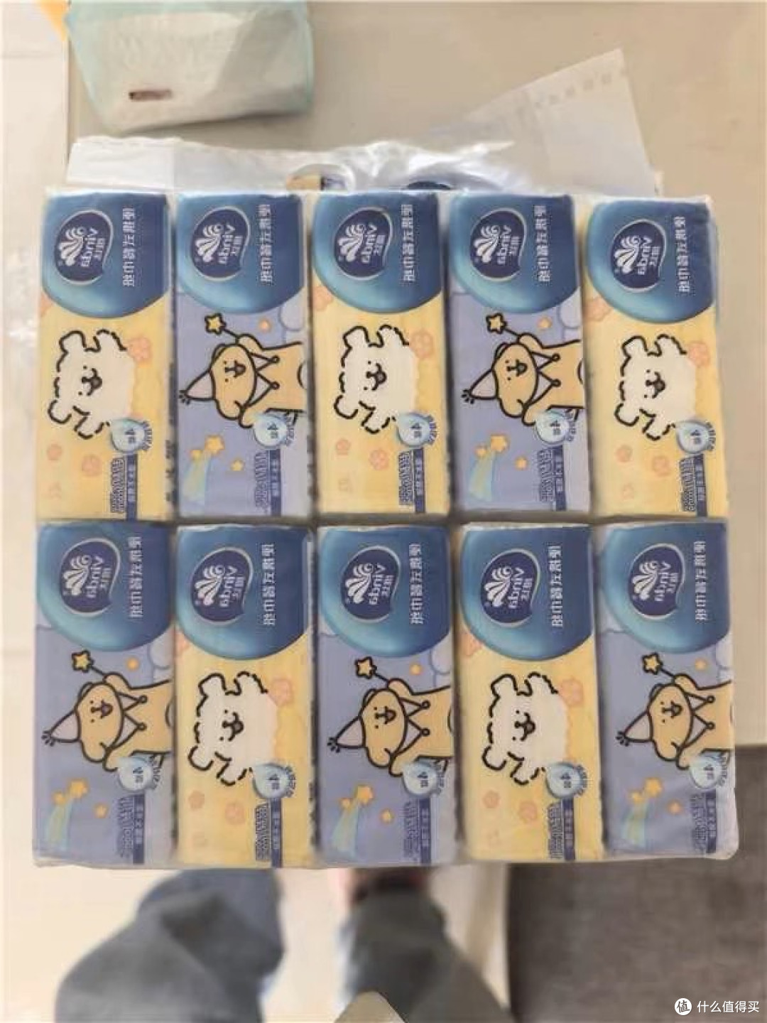 藏在口袋里的甜蜜暴击:维达线条小狗联名手帕纸