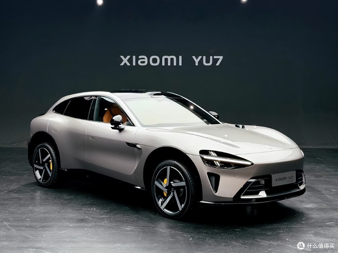 雷军驭“YU7”破局:新能源汽车江湖的逆袭风暴!