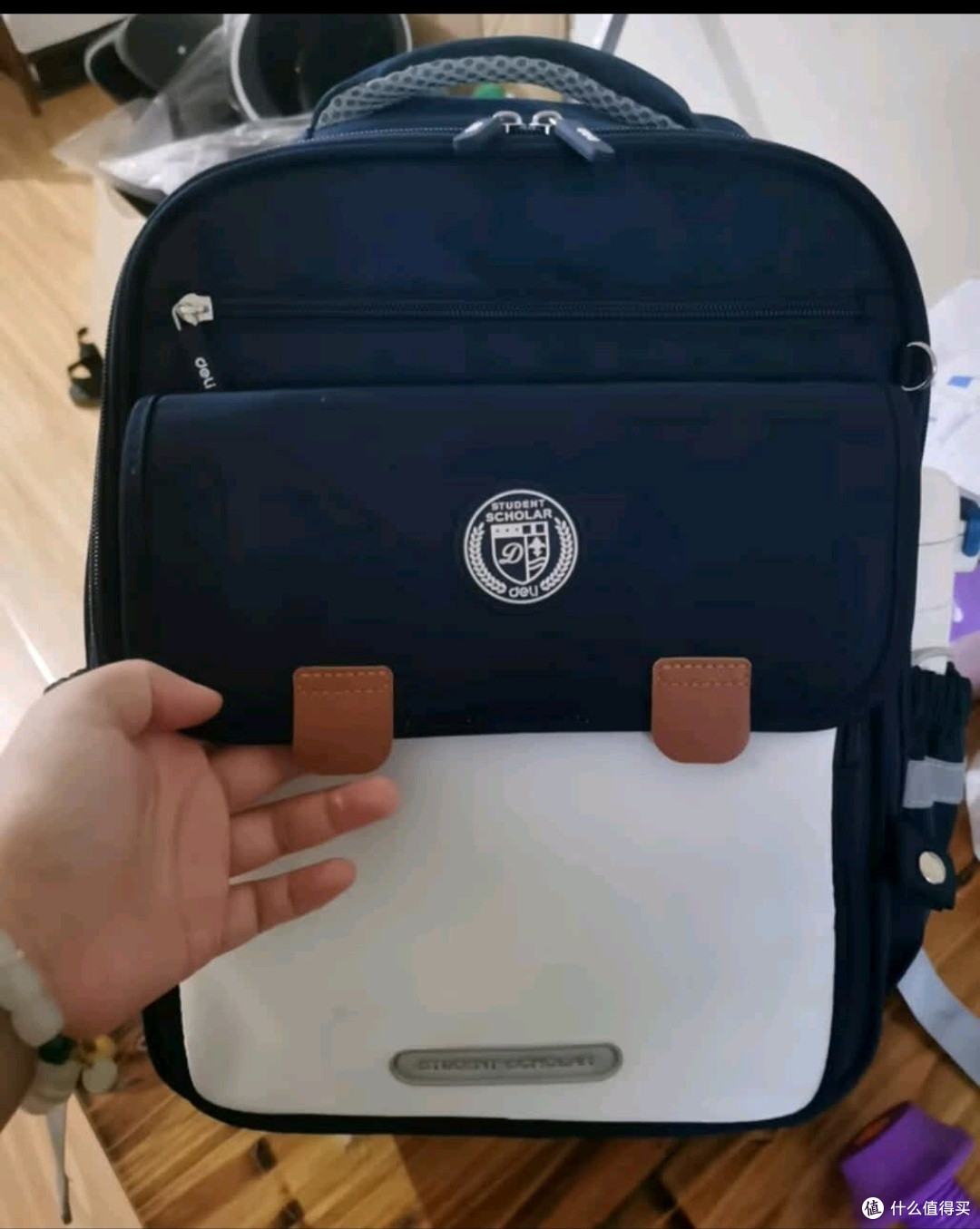 开学选它!得力小学生护脊书包,男女通用量还减负?
