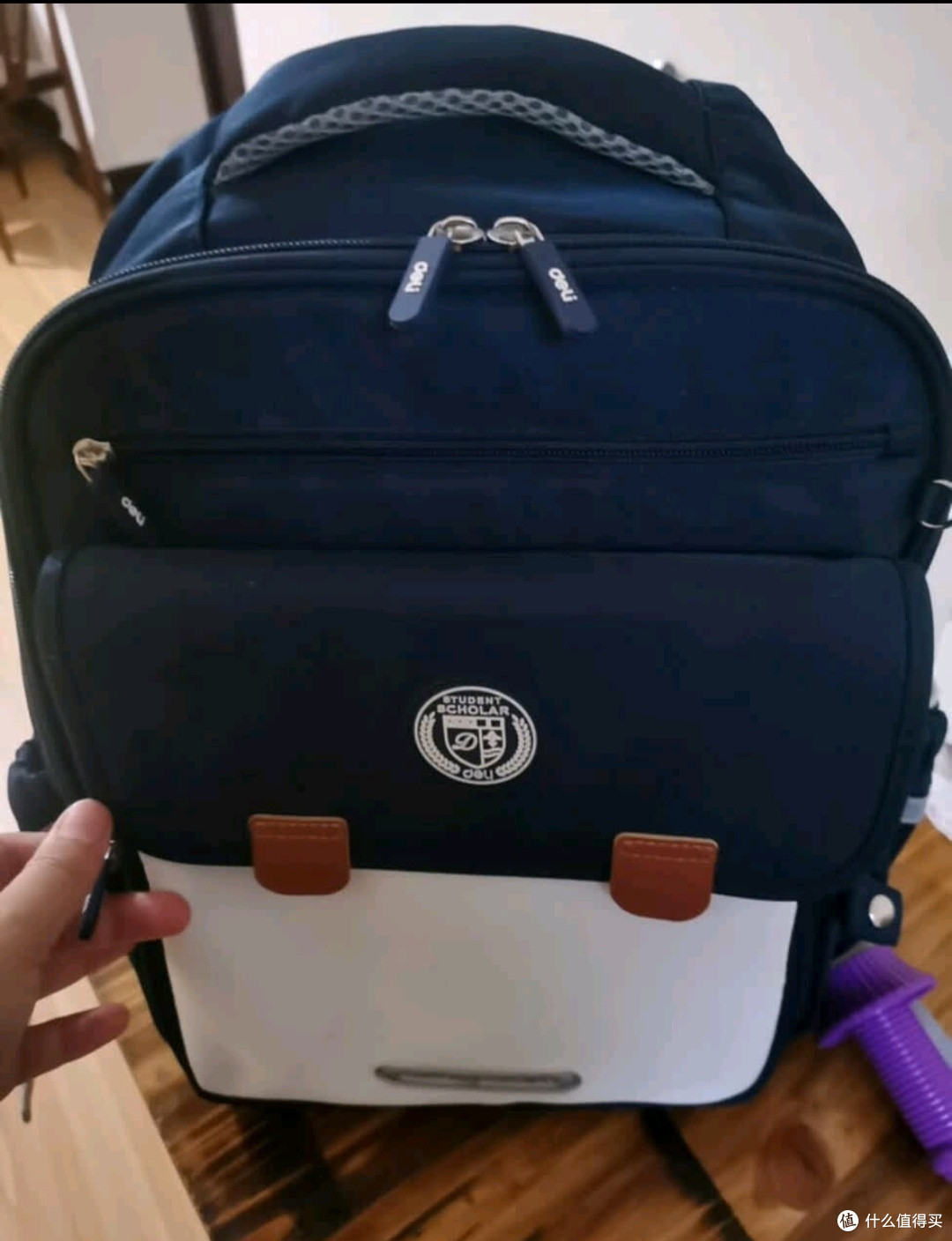 开学选它!得力小学生护脊书包,男女通用量还减负?