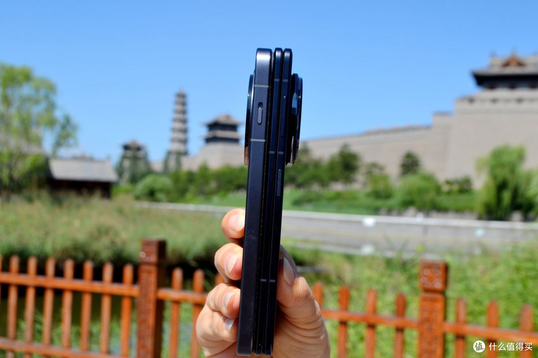 大折叠真卷!闭合比直板机都薄!还上了6100mAh大电池和潜望长焦