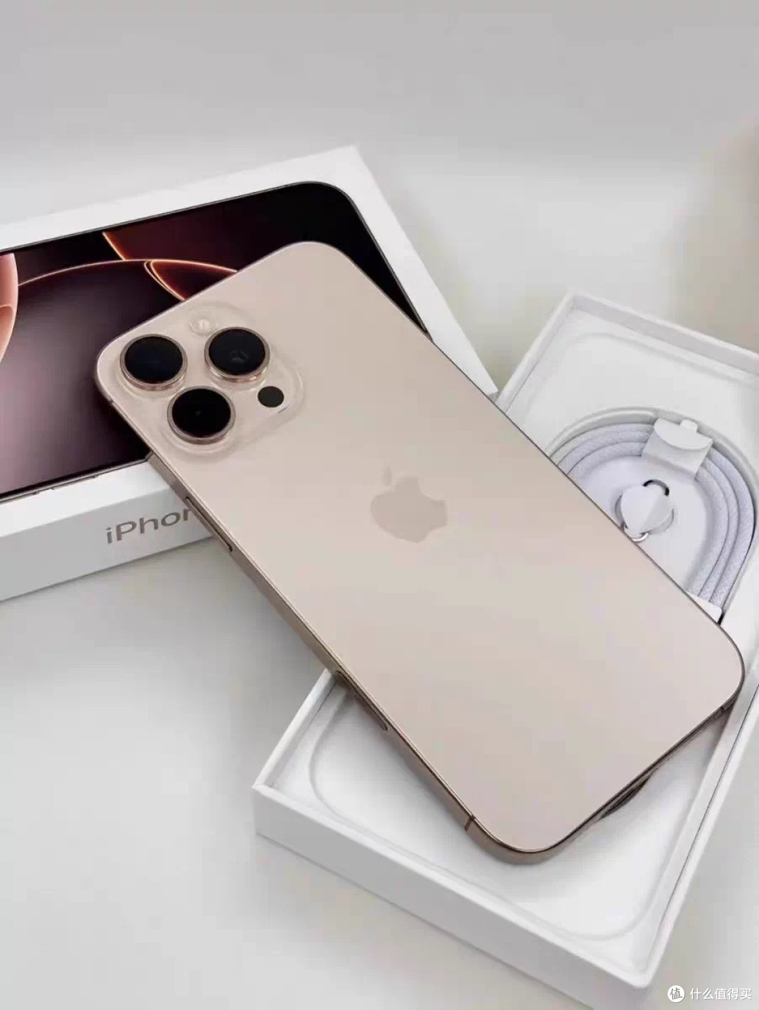 iPhone 16 Pro Max:旗舰机的完美与妥协