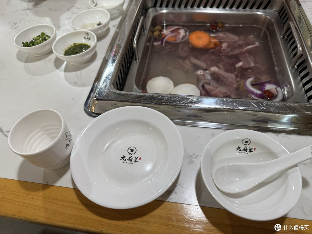 在济南吃九府羊火锅是什么体验?