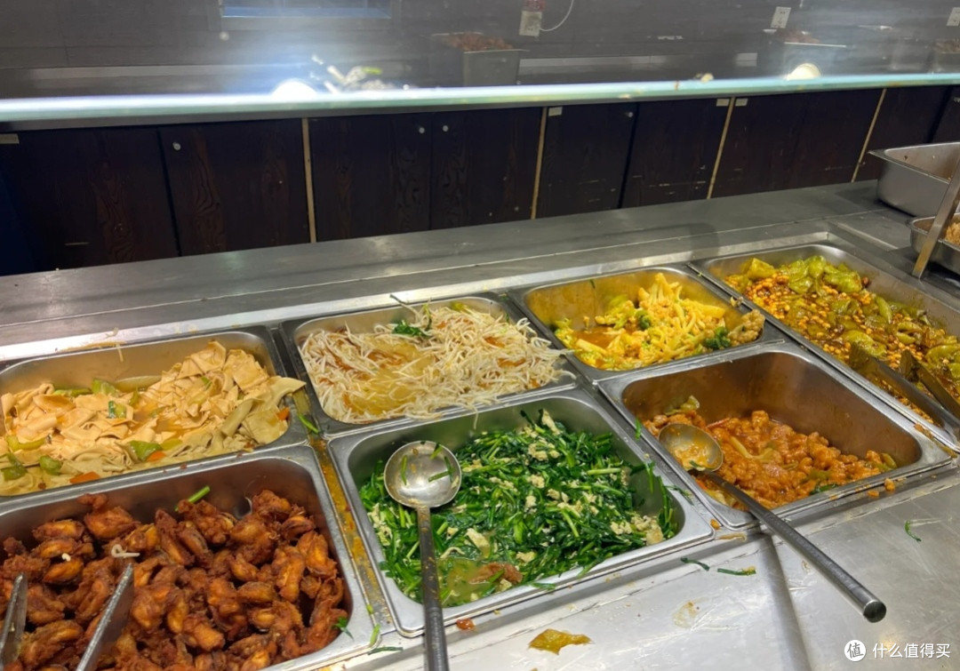 富龙快餐:沈阳自助盒饭天花板,一口尝尽东北烟火气