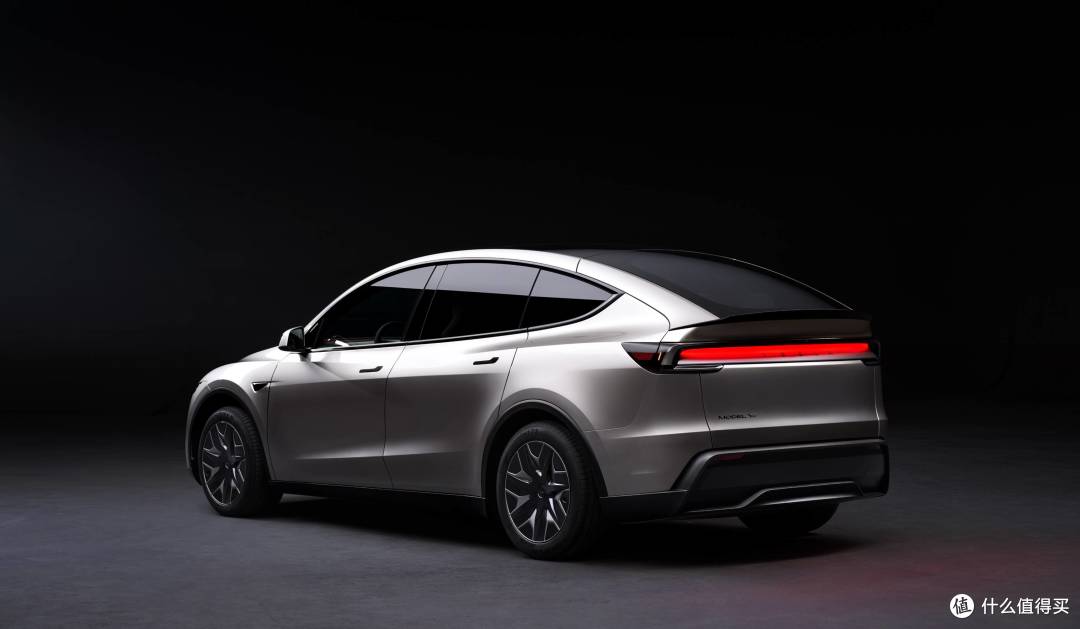 33.9 万的 Model Y L:升级的价值,你买单吗?