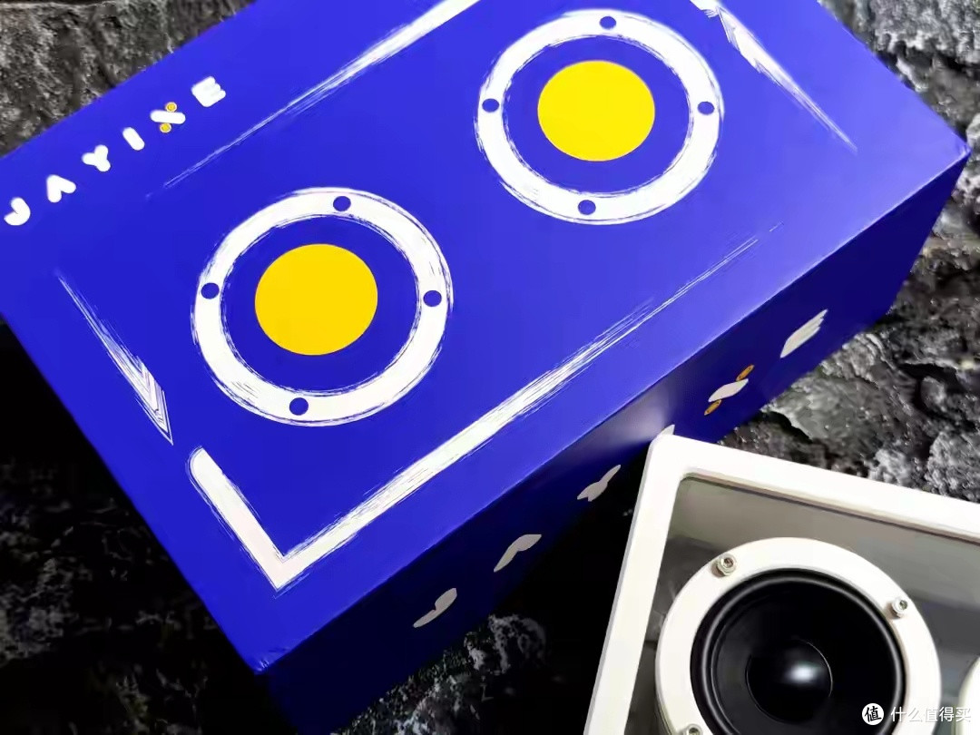 透明并非它的全部Jayine Cassette 加音第三代透明蓝牙音箱详评