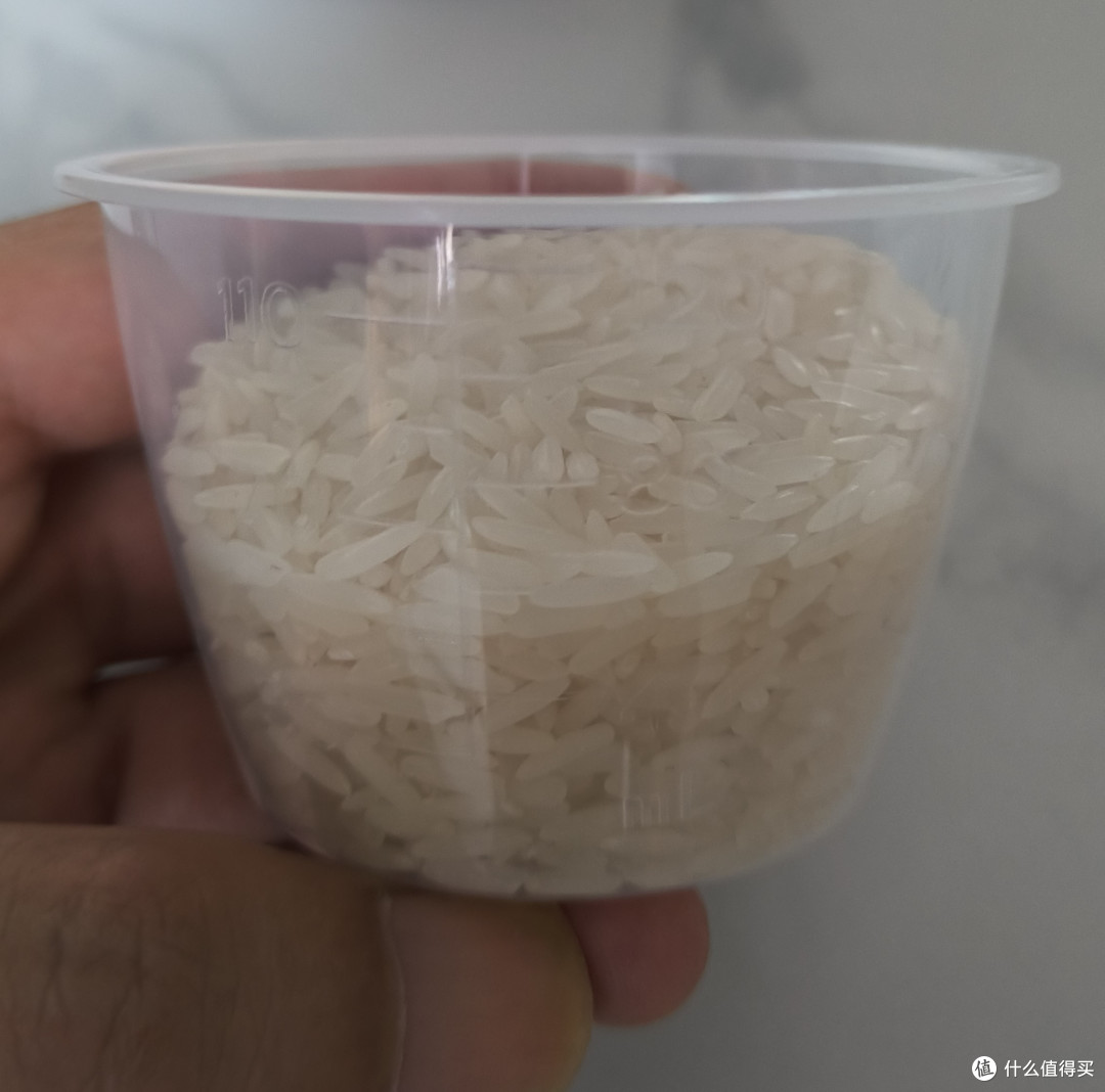 京东京造2L迷你电饭煲实测:能否撑起1-2人的厨房刚需?