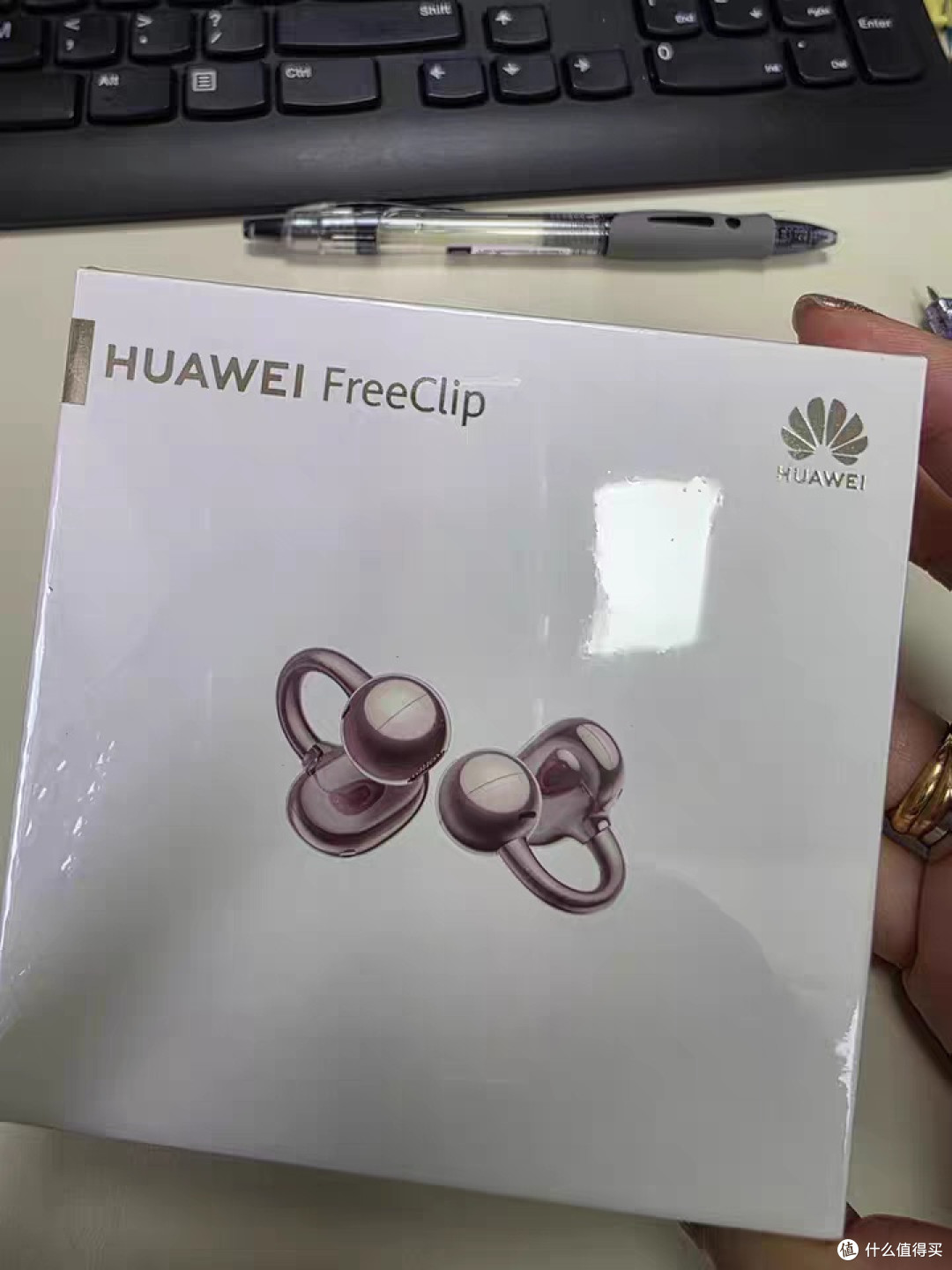 华为FreeClip耳夹耳机,百元体验千元舒适感