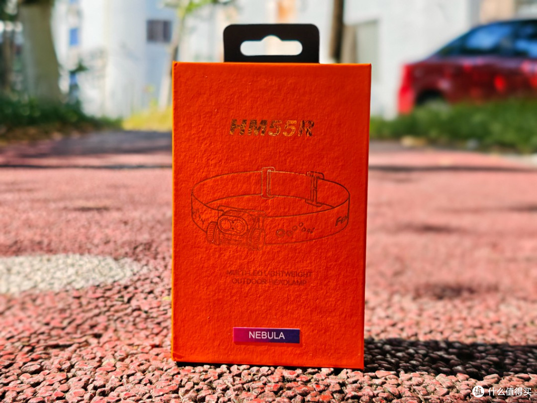 Fenix HM55R头灯:轻巧多能,点亮户外