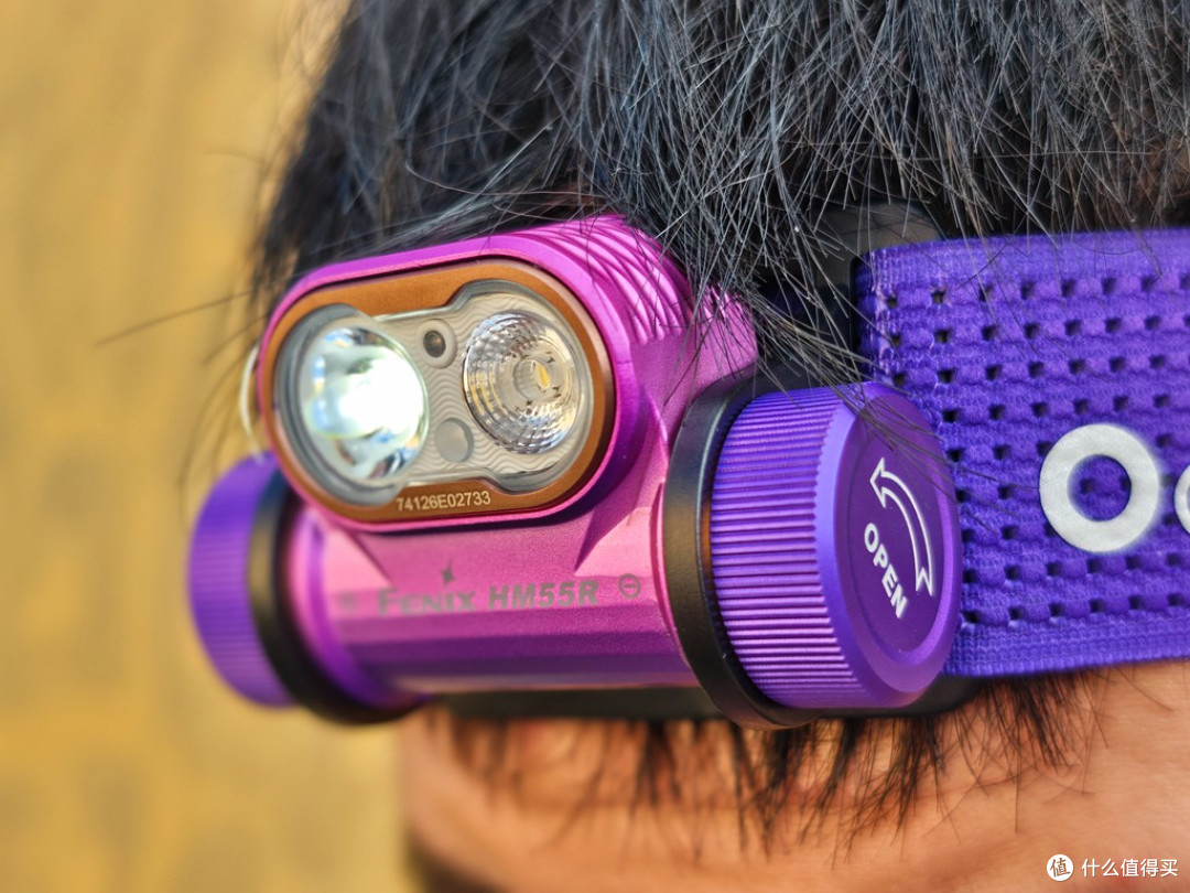 Fenix HM55R头灯:轻巧多能,点亮户外