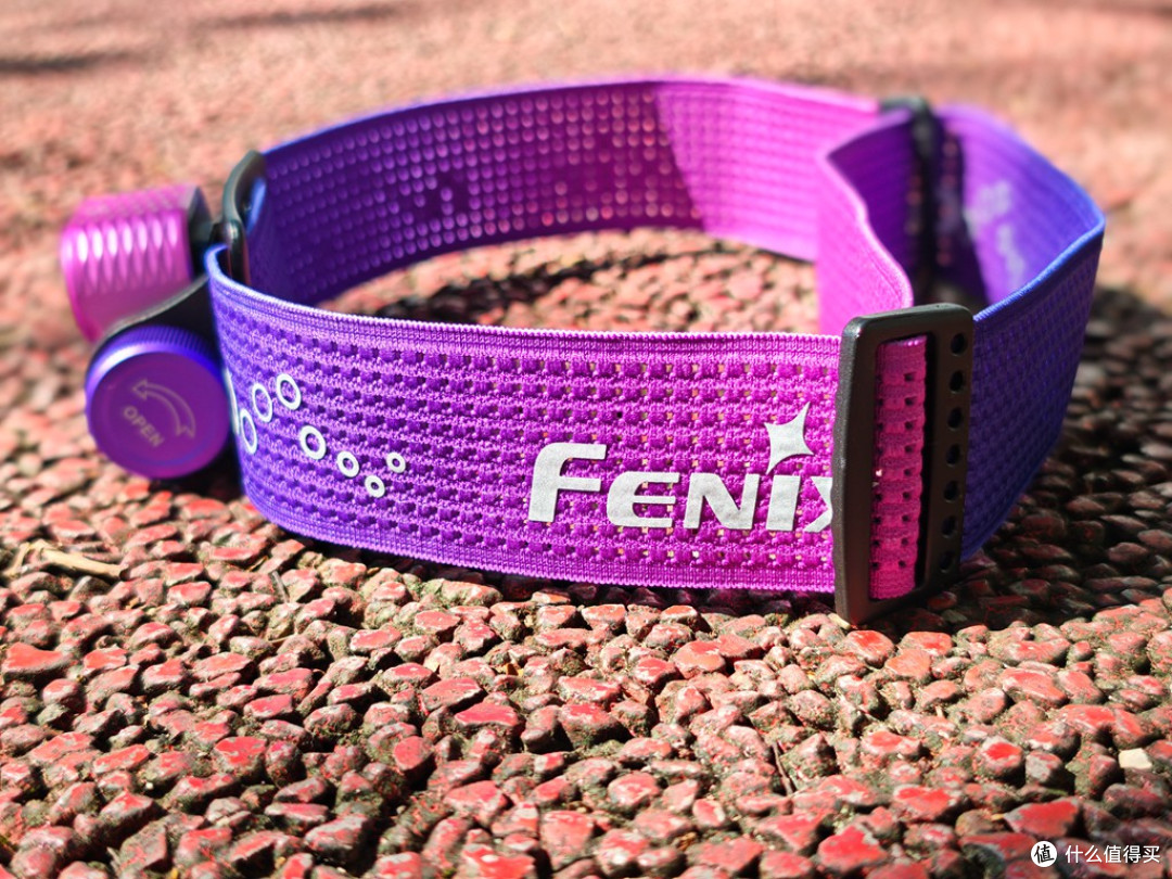 Fenix HM55R头灯:轻巧多能,点亮户外