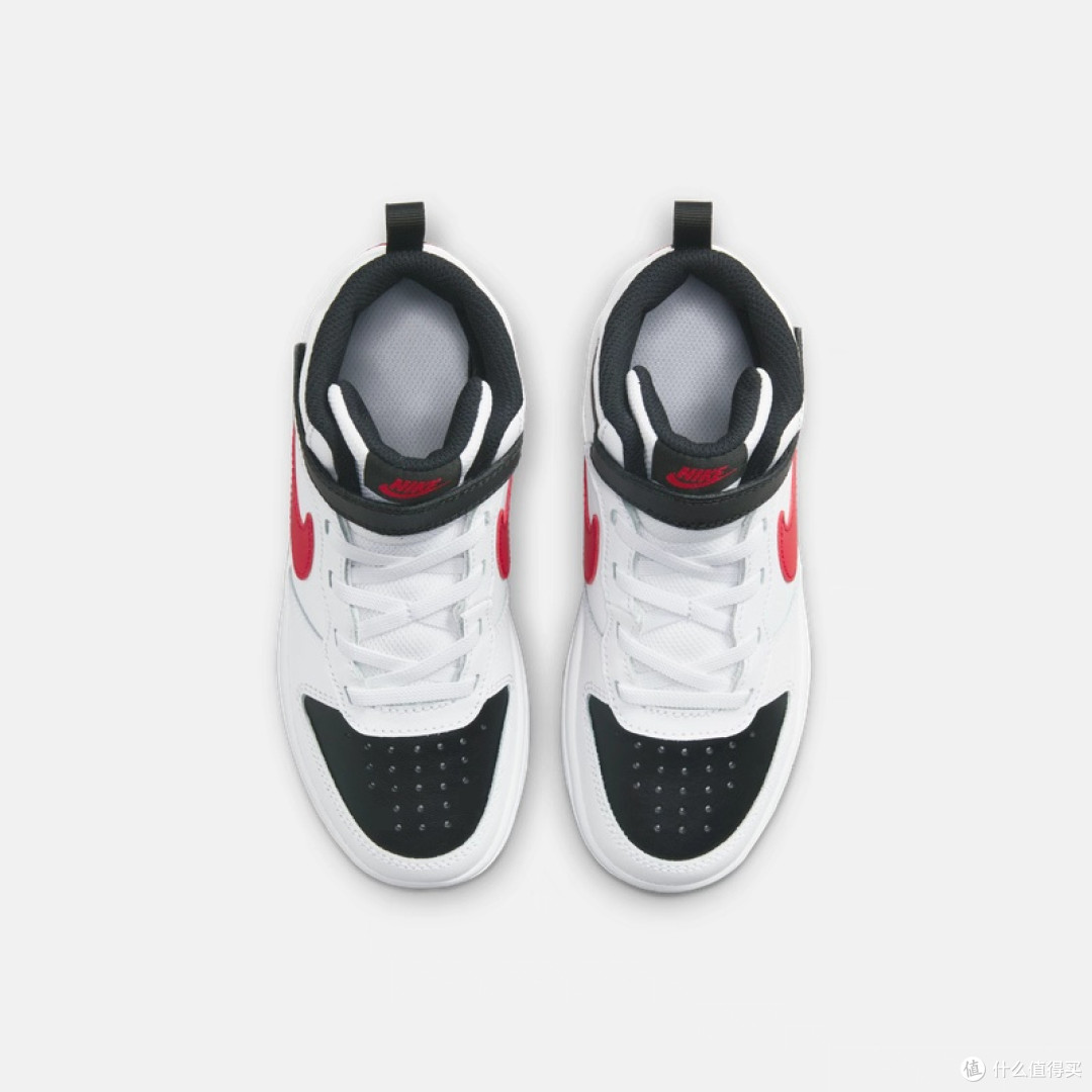 Nike酷菠萝童鞋:冬季实用与童趣设计