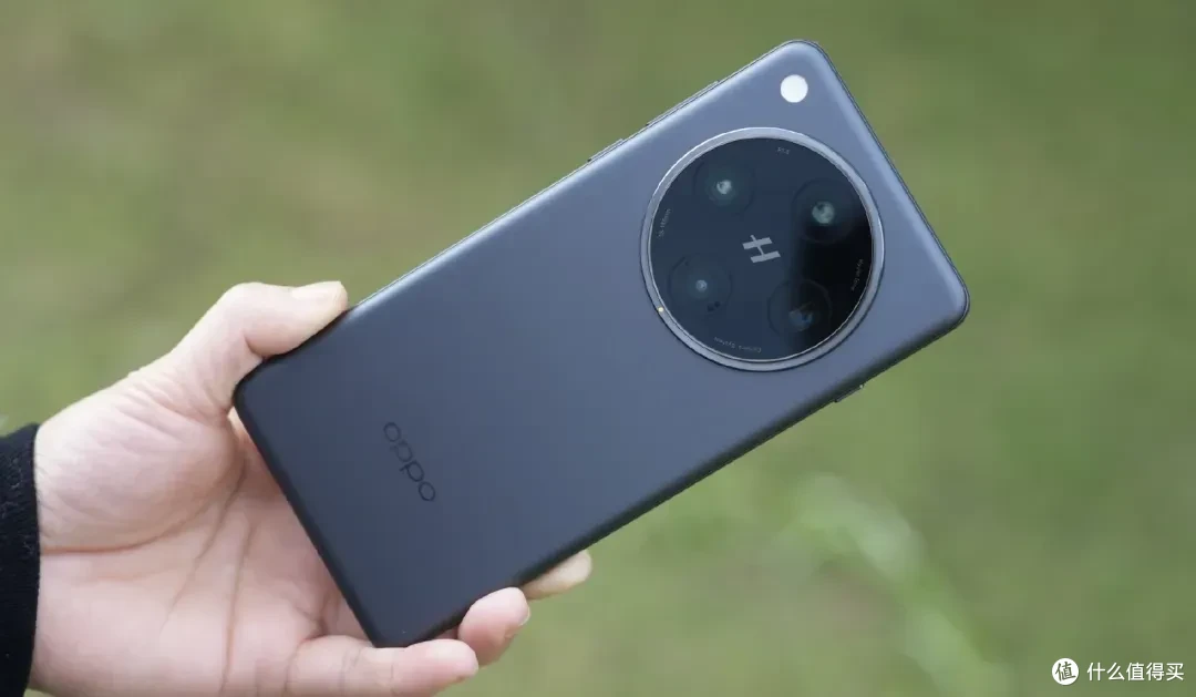 OPPO Find X9 Pro配置参数曝光,对比Find X8 Pro,变化大不大?
