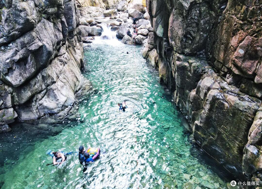峡谷潭水清凉避暑之旅