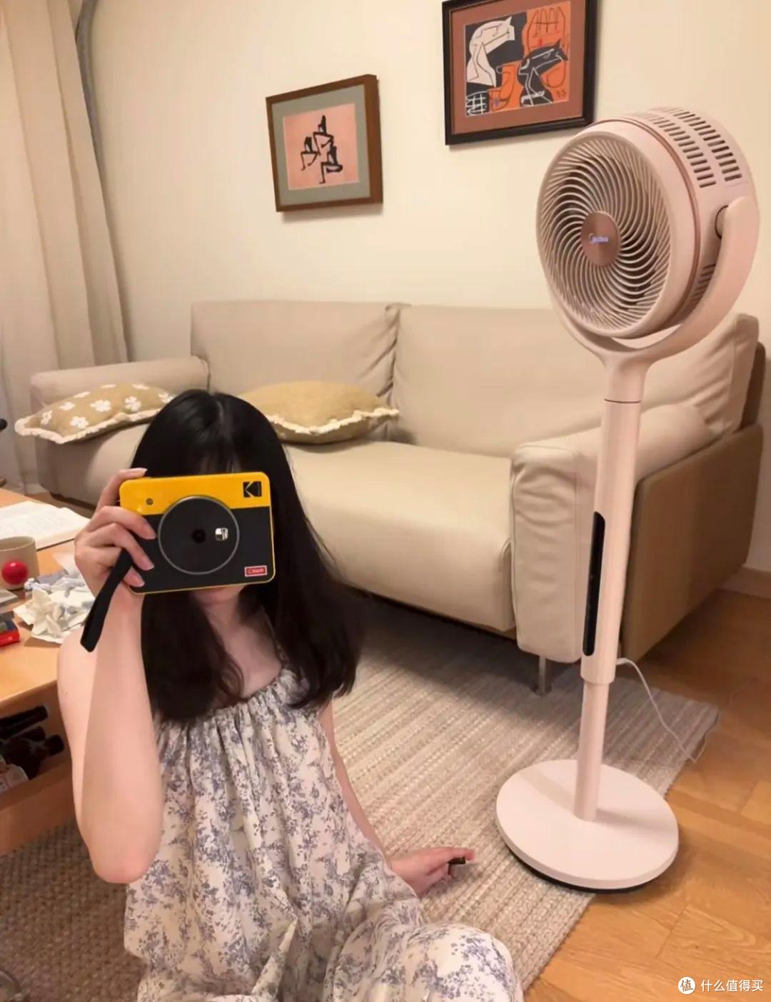 香港一姑娘,工作十年,攒下9㎡小屋,网友:好羡慕,好想住进去