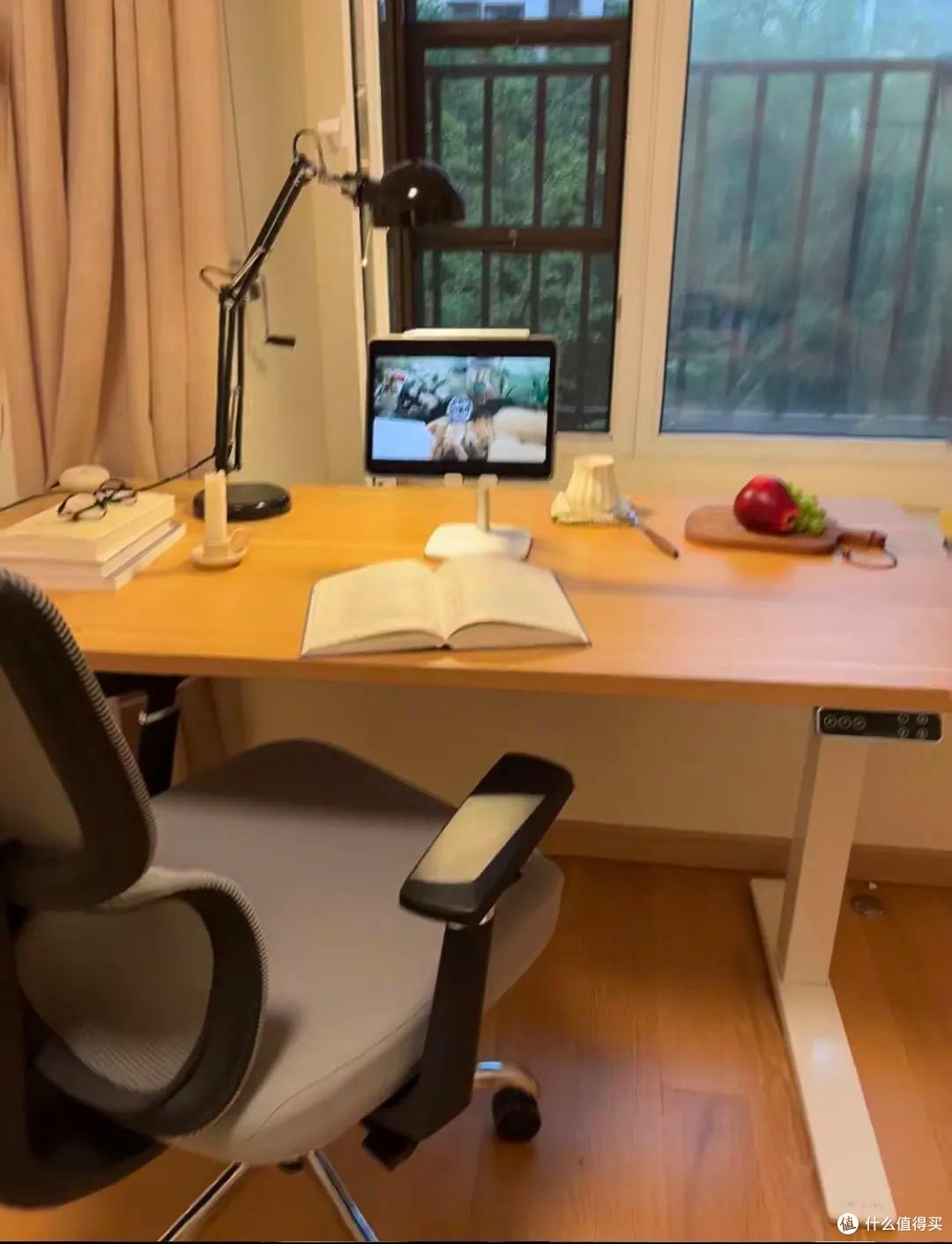 香港一姑娘,工作十年,攒下9㎡小屋,网友:好羡慕,好想住进去