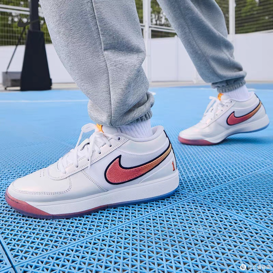 Nike Vaporfly 4 HV6107:竞速与轻量设计