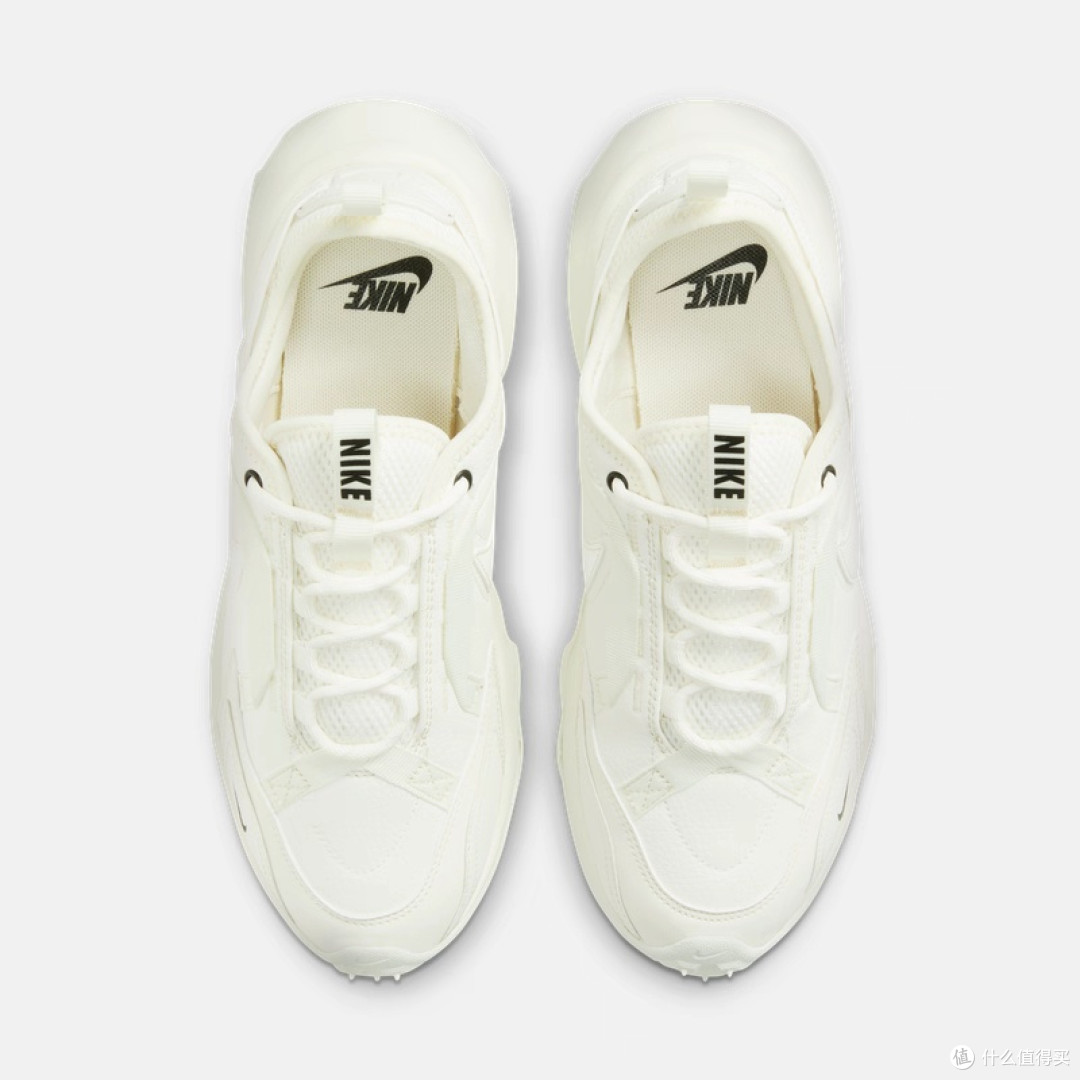 NIKE TC 7900:复古设计与舒适结合