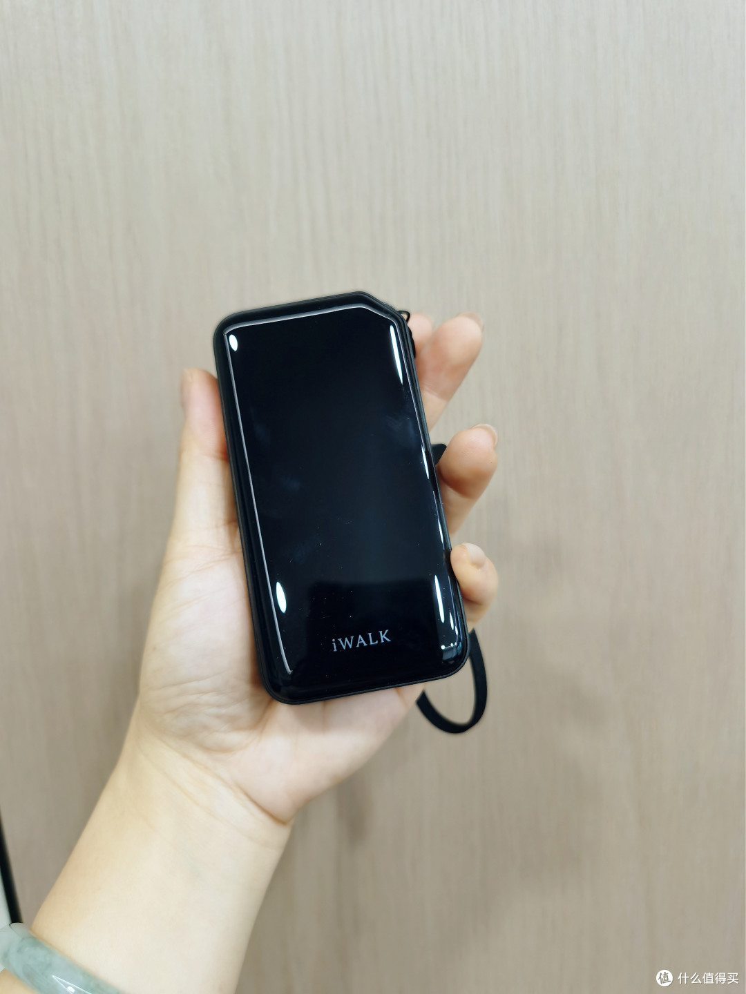 iWALK掌心宝不只是充电宝,更是生活中的“能量伙伴”