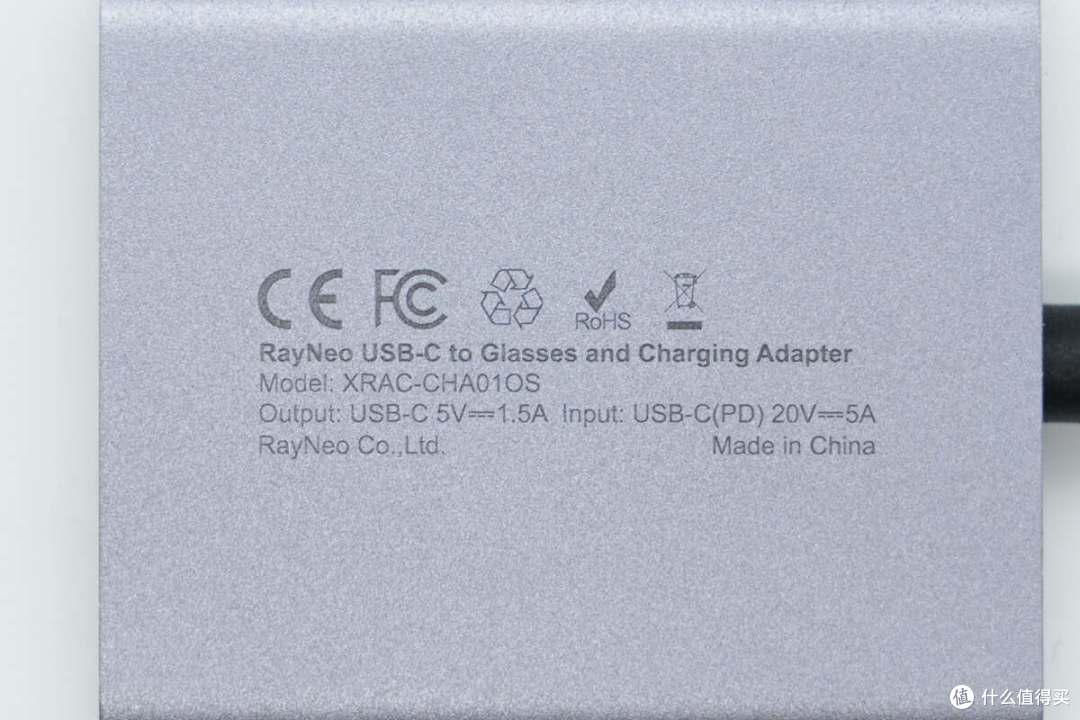 一个AR眼镜的配件也能做这么好！雷鸟边充边用USB-C转接器拆解