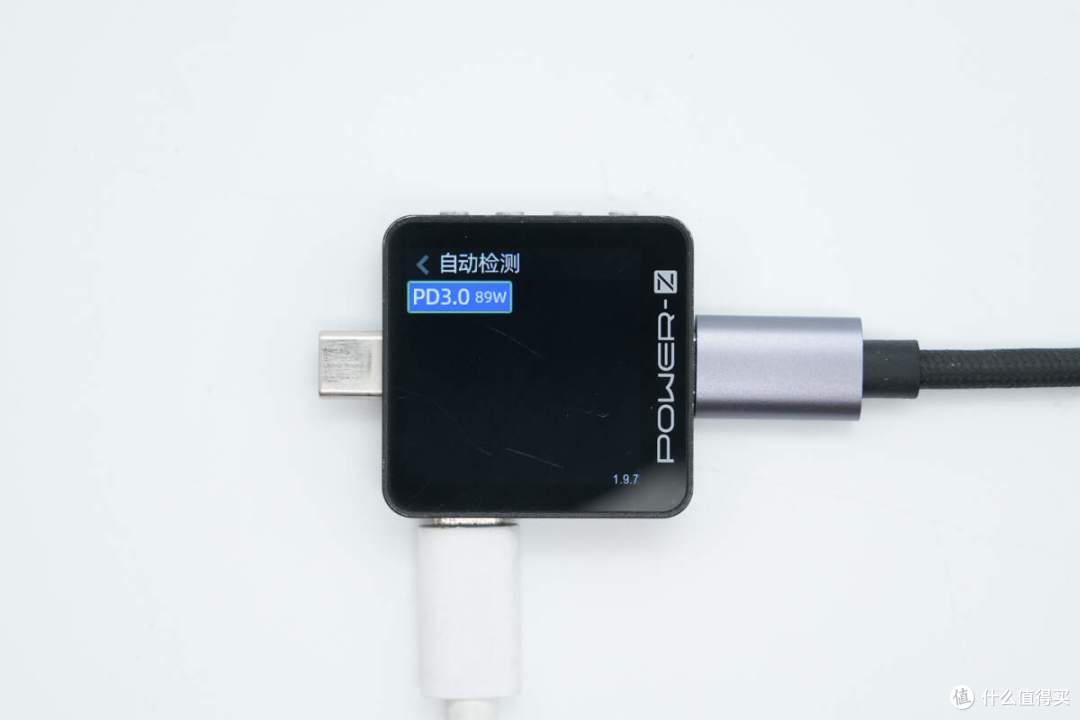 一个AR眼镜的配件也能做这么好！雷鸟边充边用USB-C转接器拆解