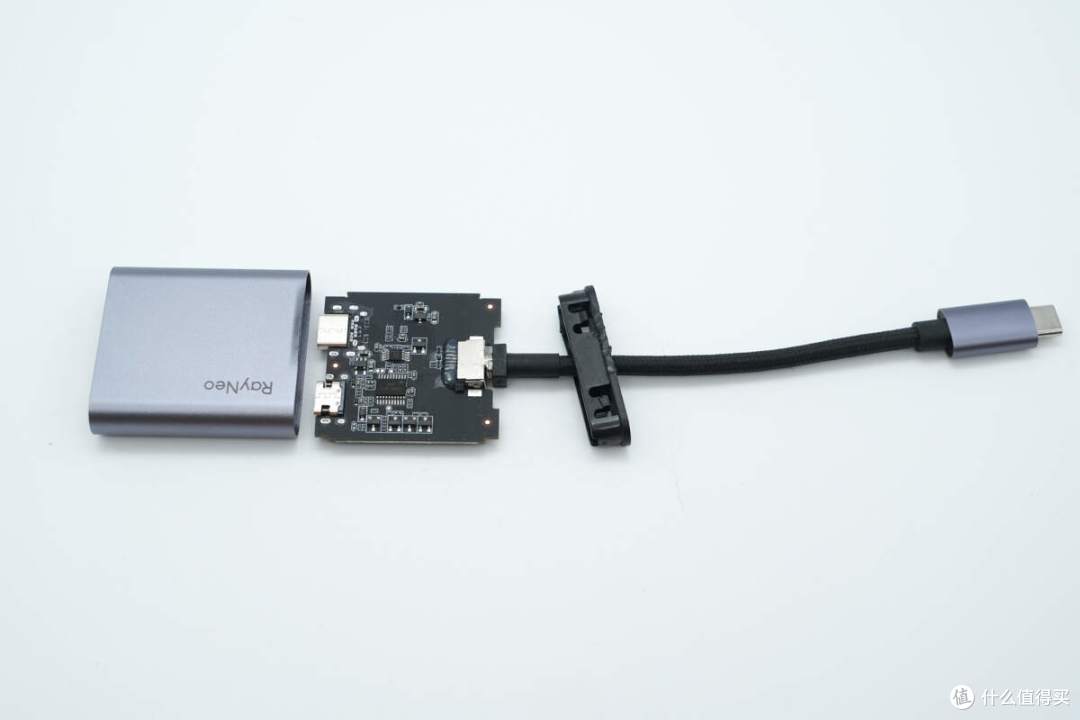 一个AR眼镜的配件也能做这么好！雷鸟边充边用USB-C转接器拆解