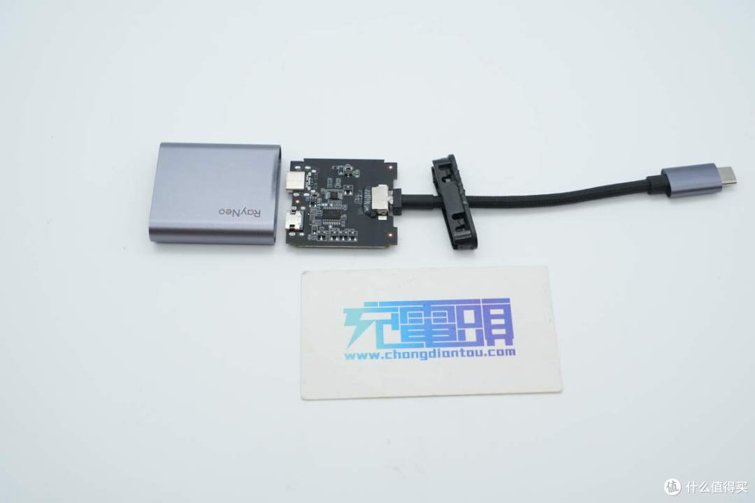 一个AR眼镜的配件也能做这么好！雷鸟边充边用USB-C转接器拆解