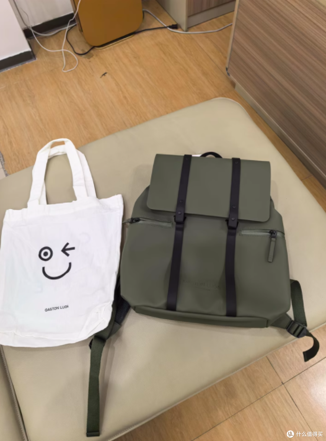 🎒时尚博主都在背的双肩包,你 get 了吗?