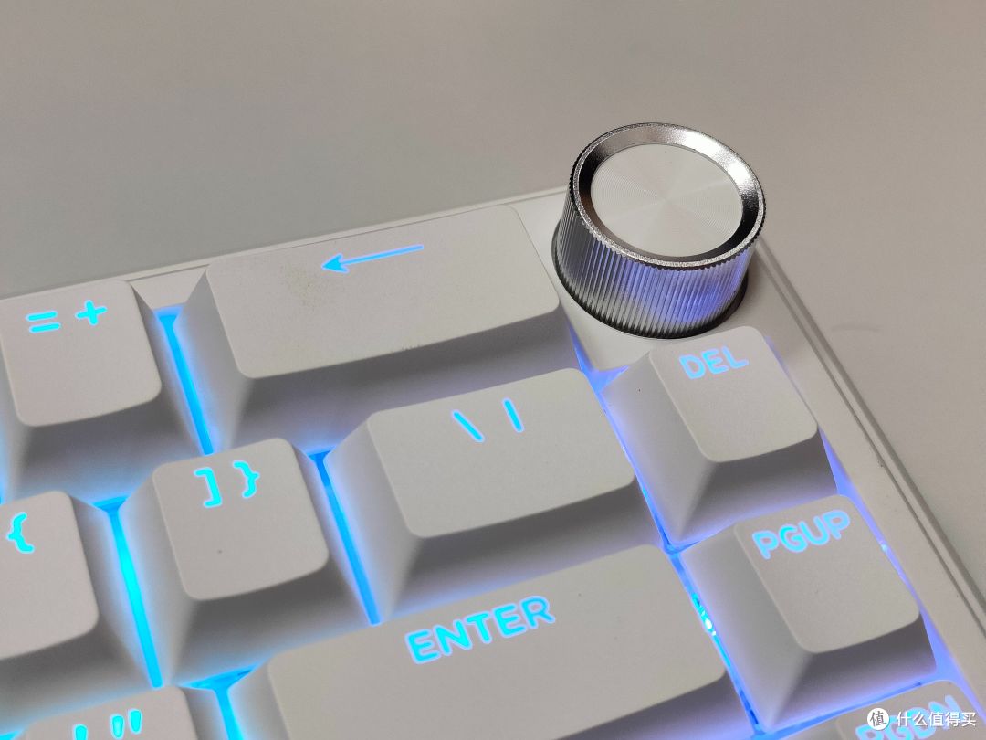 200出头就能入门磁轴?阿斯盾 Zeus68 基础款,新手闭眼冲不亏