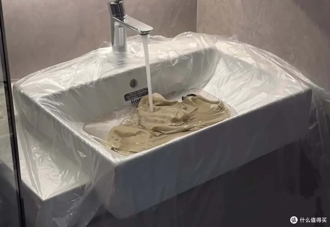 这些奇奇怪怪的“出行小物件”把我看呆了，果真网上卖啥的都有