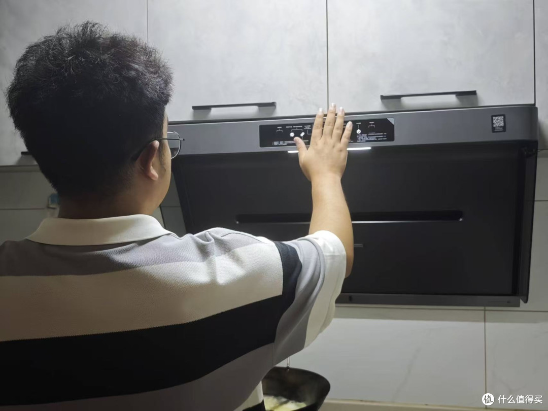 厨房油烟吸不净?换这个净烟机试一试