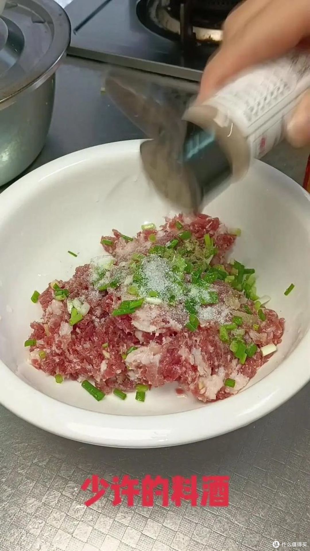 狮子头怎么做，学会这招吧！