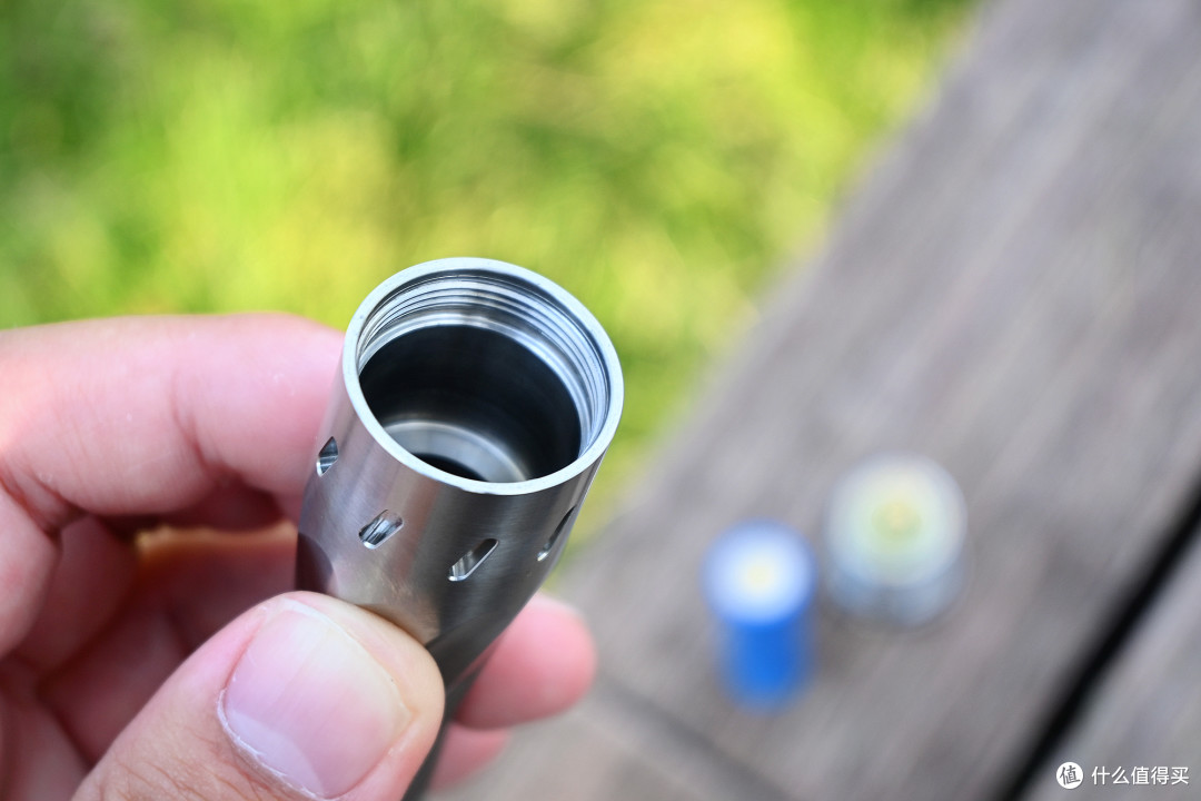 集盘玩与实用的精致之作,ZorKryth Champ45 EDC文玩小手电体验