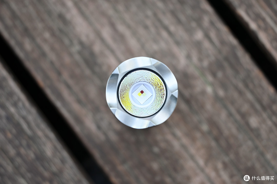 集盘玩与实用的精致之作,ZorKryth Champ45 EDC文玩小手电体验