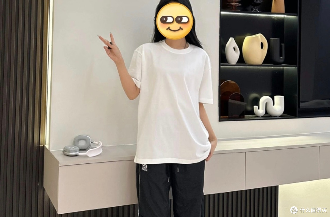 这件宽松白T也太绝了吧!日常百搭神单品非它莫属