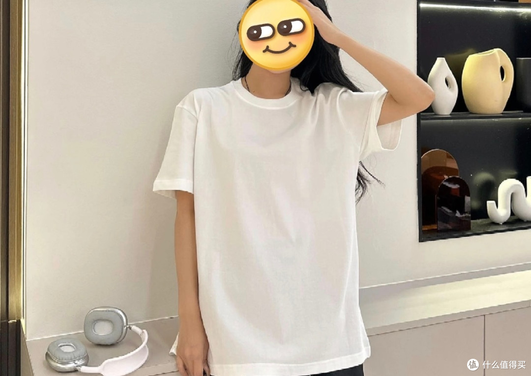 这件宽松白T也太绝了吧!日常百搭神单品非它莫属