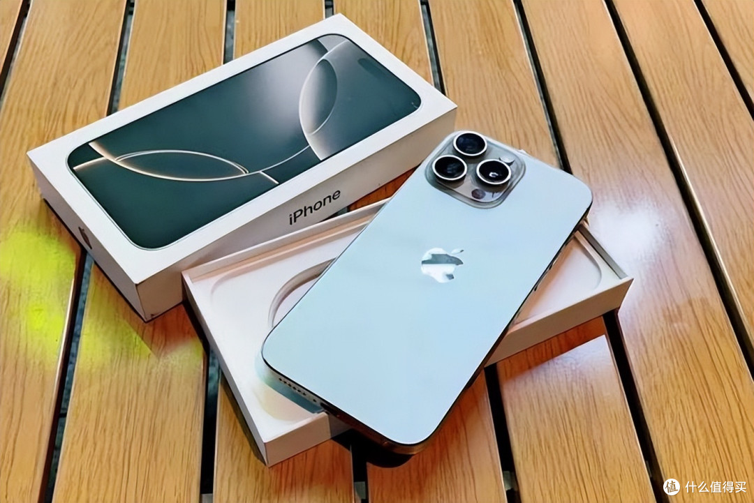 iPhone17发布前夜:追8K影像,抄底iPhone16Pro Max钛金属旗舰?