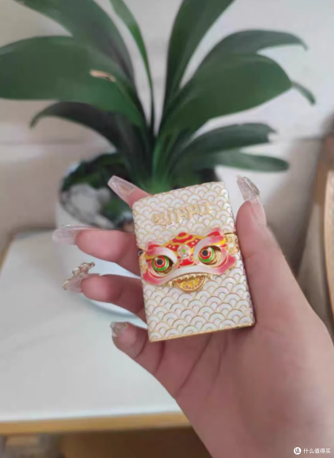 七夕专属:Zippo 重甲醒狮打火机,点燃炽热爱意