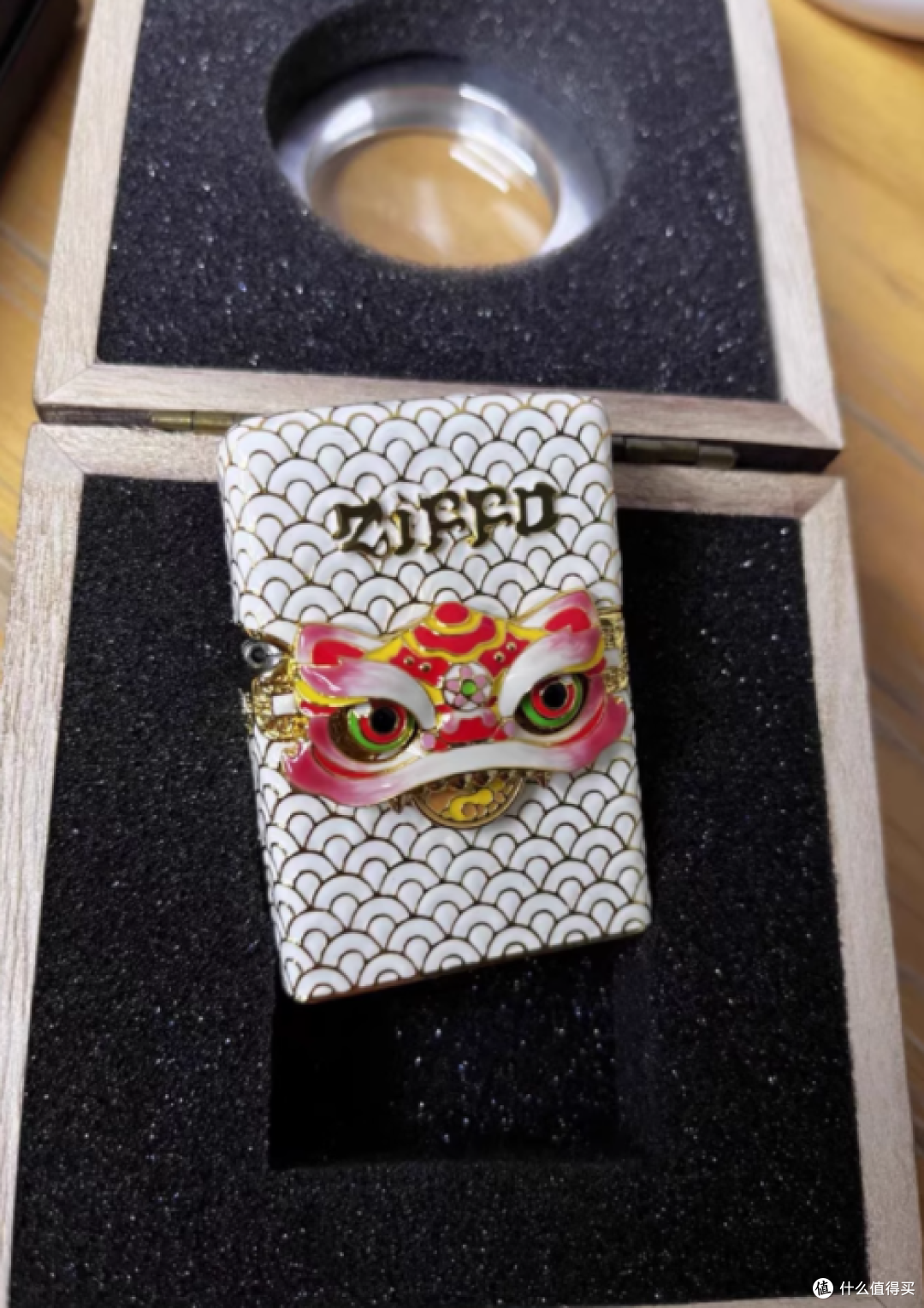 七夕专属:Zippo 重甲醒狮打火机,点燃炽热爱意