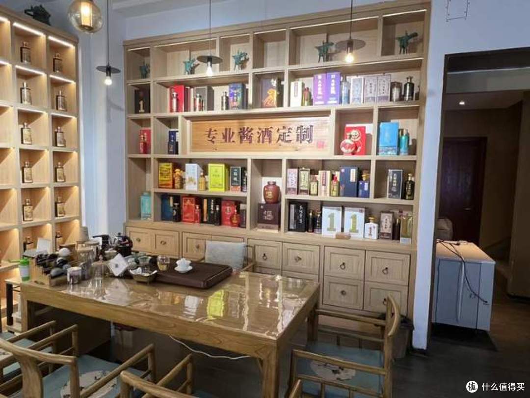 入局散酒要谨慎，别看宣传很火，其实不好做