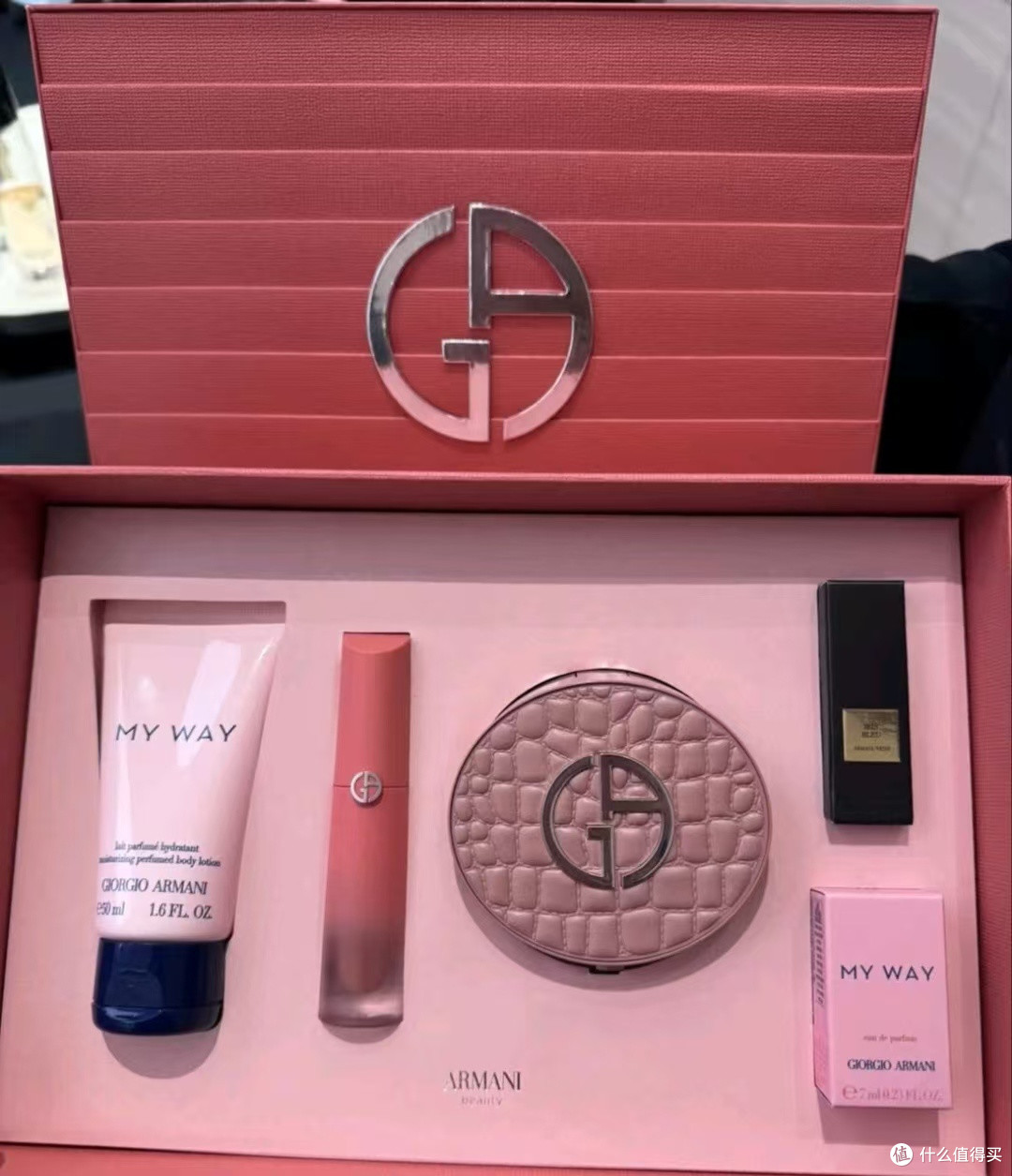 阿玛尼七夕礼盒拆开一场红色梦境