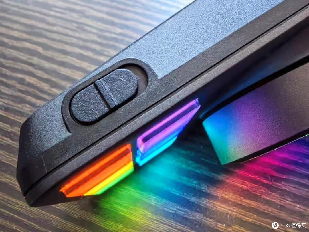 HyperX阿尔法2无线游戏耳机评测:硬核玩家的全能搭档