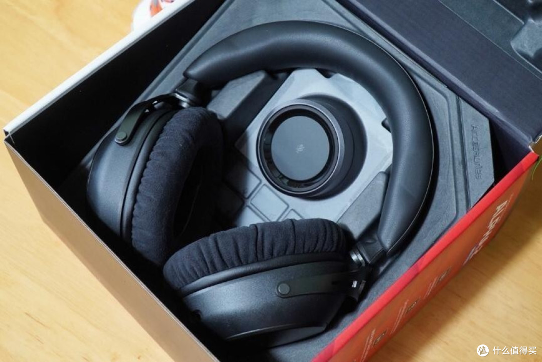 HyperX阿尔法2无线游戏耳机评测:硬核玩家的全能搭档