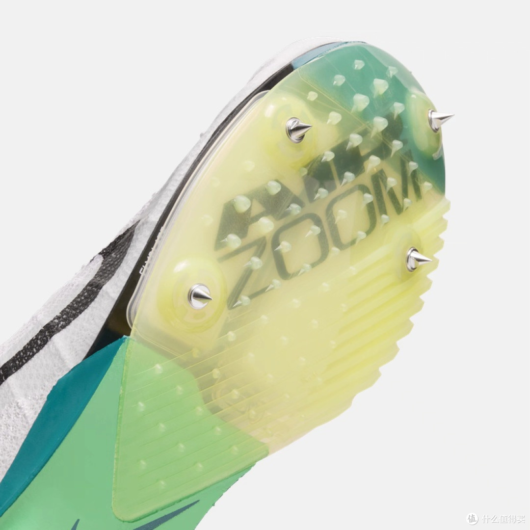 Nike Victory 2:中距离跑者的优选