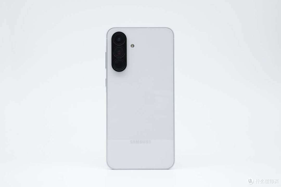 第三方充电器反超原厂?三星 Galaxy A56手机充电评测