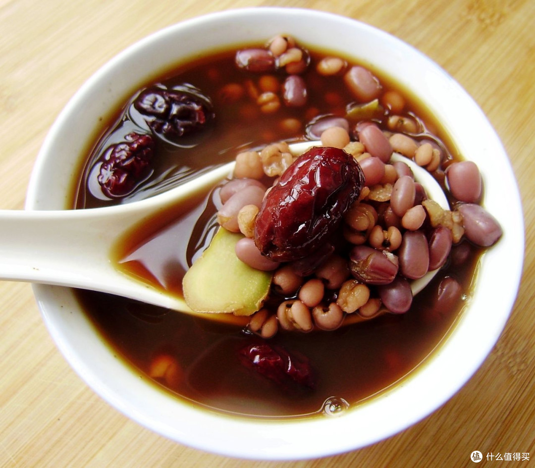 秋季养生必备:薏米红豆杞枣粥,健脾养胃补气血
