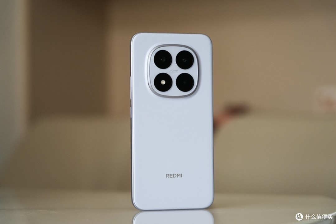 手机行业诞生新黑马,冲上新机热销榜第一名,7000mAh+16GB+512GB